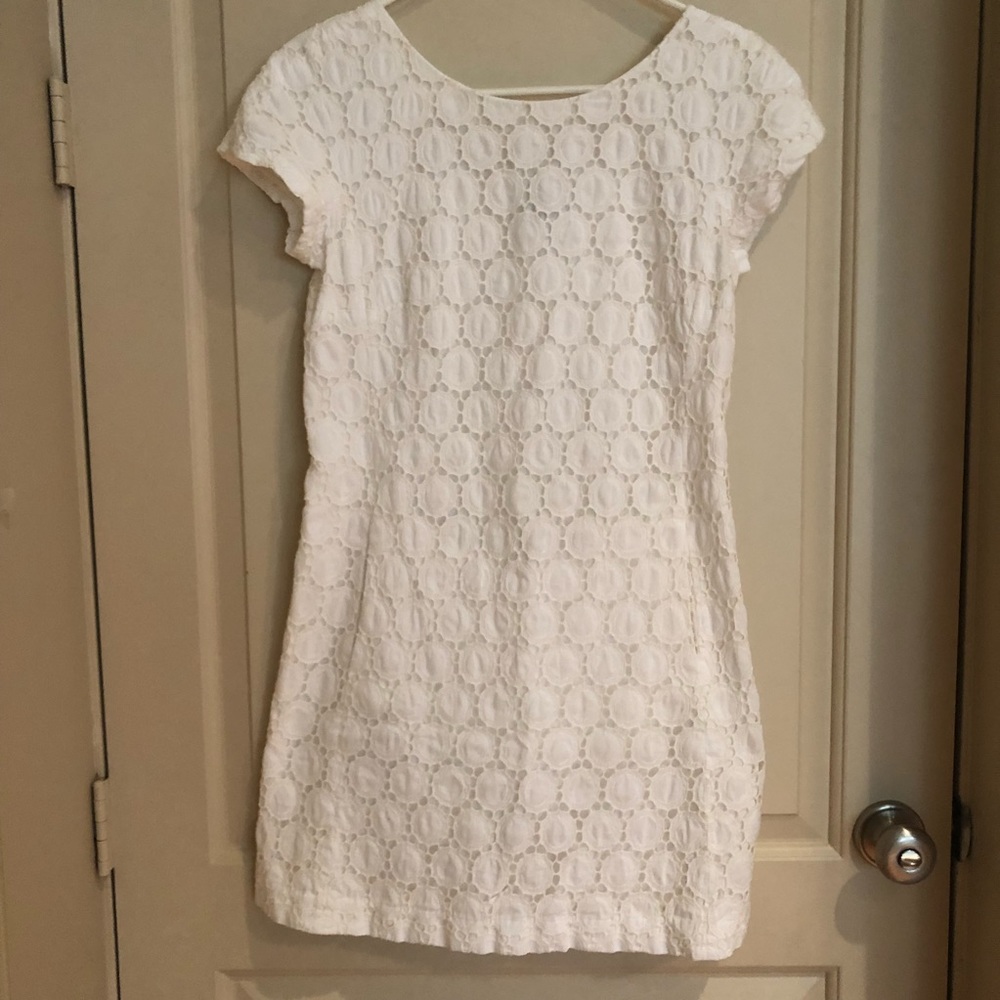 Theory white short sleeve crochet detailed dress